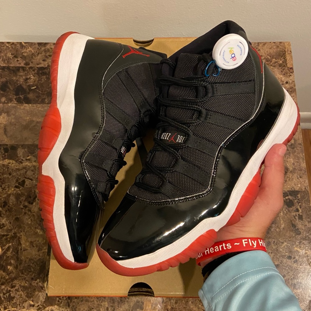Air Jordan 11 bred 2019 size 10 OG All
